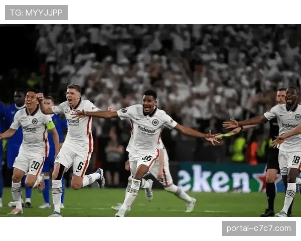 从降级区到欧战区，法兰克福赛季中途换帅后的攻防重塑之路